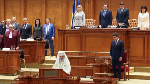 Patriarhul Daniel s-a rugat pentru România la ceremonia de învestire a Președintelui Nicușor Dan