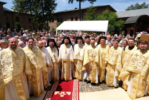 Arhim. Nectarie Șofelea la hramul Mănăstirii Plumbuita: Sf. Ioan Botezătorul ne îndeamnă la urmarea lui Hristos