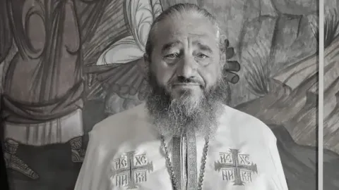 Patriarhul Daniel, mesaj la înmormântarea Arhim. Laurențiu Niță: Grea pierdere pentru obștea Mănăstirii Almaș