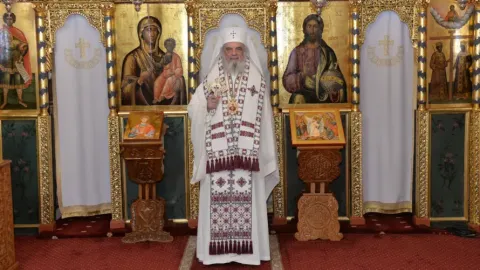 Să nădăjduim în ajutorul lui Dumnezeu, chiar dacă suntem profesioniști sau bine pregătiți, îndeamnă Patriarhul României