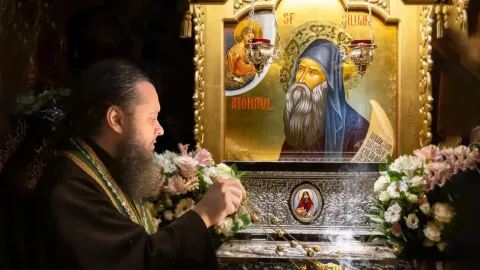 Programul liturgic al Schitului Darvari cu ocazia sărbătorii Sfântului Siluan Athonitul