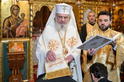 Hirotesii și înaintări în rang la Reședința Patriarhală: Încununare pentru comunități și slujitorii lor, spune Patriarhul Daniel