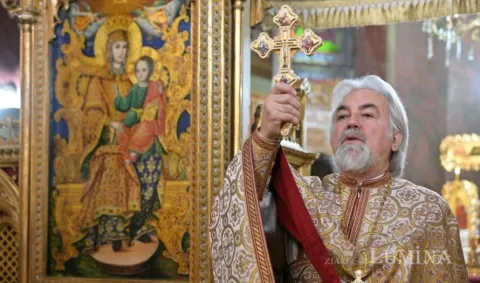 Pr. Michael Tița, la hramul Parohiei Zlătari: Îndepărtarea de Dumnezeu ne conduce spre valea plângerii, spre pustiul nerodirii