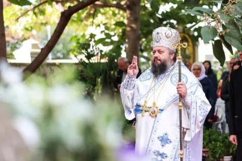 PS Paisie Sinaitul: Acoperământul Maicii Domnului este rezultatul rugăciunilor ei adresate Fiului său, Hristos Domnul