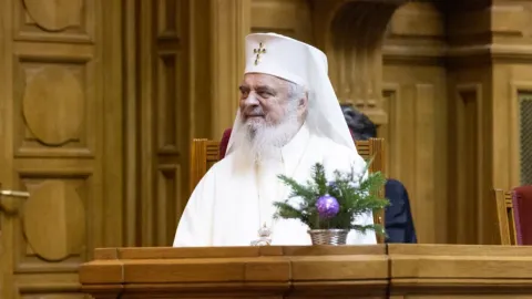 Patriarhul Daniel: A primi un dar de la Sf. Nicolae înseamnă a primi o mărturie a iubirii lui Dumnezeu pentru om