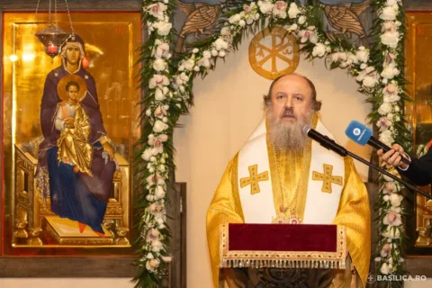 Evanghelia de astăzi este o chemare profundă, să nu trecem nepăsători pe lângă ea, îndeamnă PS Timotei Prahoveanul