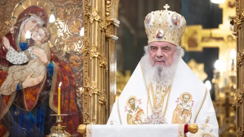 Biserica are misiunea de a susține și întări familia creștină: Patriarhul Daniel a proclamat Anul omagial-comemorativ 2026