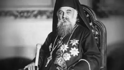 Miron Cristea, primul Patriarh al Bisericii Ortodoxe Române, trecea la Domnul în urmă cu 87 de ani