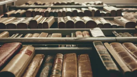 Literatura religioasă românească veche revine în actualitate la Facultatea de Teologie din București