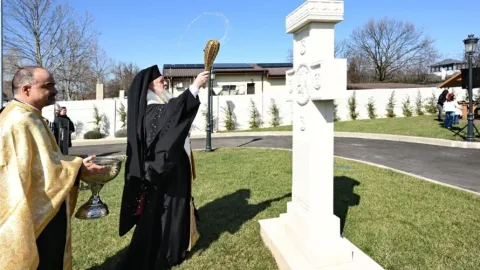 Sfințire de capelă la Mogoșoaia: PS Timotei Prahoveanul a explicat cum putem agonisi lumina spirituală