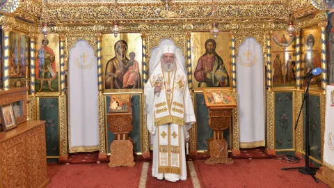 Patriarhul Daniel: Femeile Mironosițe sunt modele de curaj, credință și evlavie în Biserică