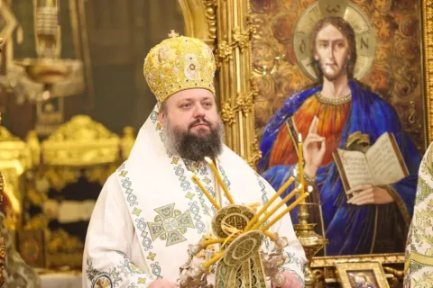 Nu doar să-L conducem pe Iisus până la intrarea în Ierusalim, ci să parcurgem cu El drumul Crucii, spune PS Paisie Sinaitul