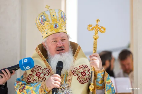 Trebuie să avem în mintea și în inima noastră Cuvântul lui Dumnezeu, a spus PS Varlaam Ploieșteanul la Parohia Mavrogheni