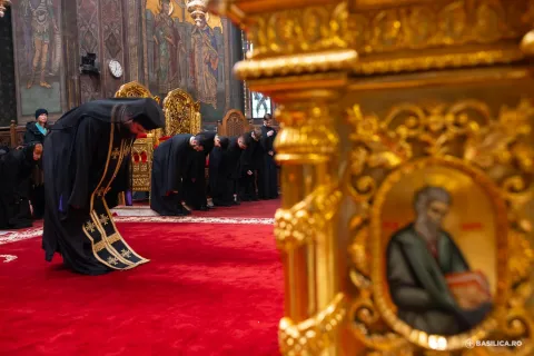 VIDEO: Denia din Sfânta și Marea Miercuri la Catedrala Patriarhală