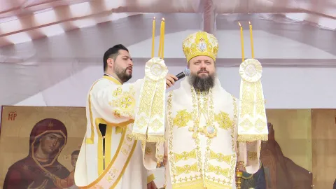 Chemarea la sfințenie este la fel de vie și astăzi: PS Paisie Sinaitul a resfințit biserica parohiei ilfovene Găneasa