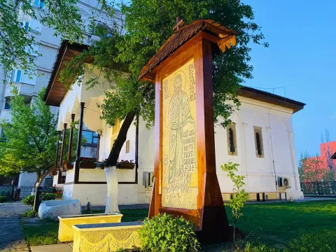 Copiii botezați la Biserica Bucur Ciobanul din Capitală, invitați la Liturghie și Te Deum de Nașterea Sf. Ioan Botezătorul