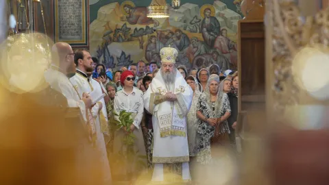 Hram la Mănăstirea „Duminica Sfinților Români” din Capitală: Sărbătoarea de astăzi este o chemare pentru fiii poporului