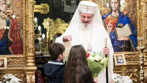 Patriarhul Daniel, de Ziua Internațională a Copilului: Familia creștină este icoană a iubirii Preasfintei Treimi