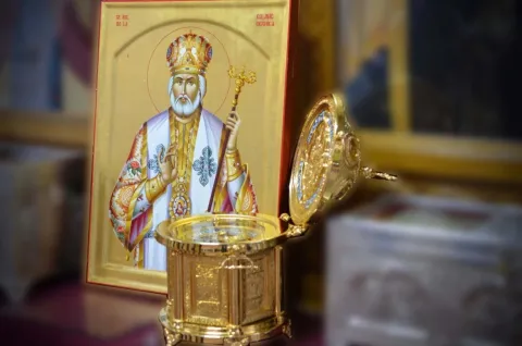 Un fragment din moaștele Sf. Ier. Calinic de la Cernica va fi dus în pelerinaj la hramul Catedralei din Arad