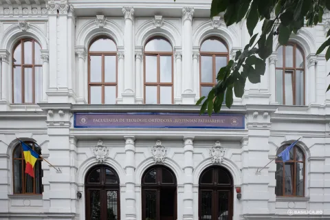 Un nou program la Facultate de Teologie din București: Vor fi formați profesori cu dubla specializare Teologie-Litere
