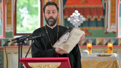 A fost lansat un volum aniversar dedicat Patriarhului Daniel: Un proiect surpriză