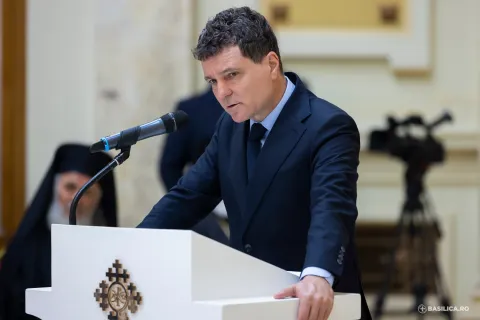 Președintele Nicușor Dan îl felicită pe Patriarhul Daniel: Energie înnoitoare, deschidere spre comunicare și respect reciproc