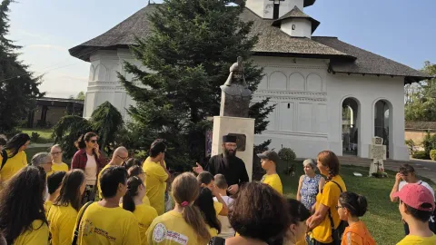 Mănăstirea Turnu a găzduit o zi de rugăciune și activități pentru copiii Asociației Sindrom Down Ploiești