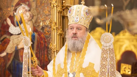 Să căutăm lumina într-o permanentă luptă cu întunericul, a spus PS Timotei Prahoveanul la Catedrala Patriarhală