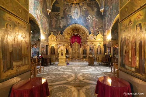 Paraclisul Universitar „Sfântul Nicolae” se pregătește pentru resfințire: Cum poți susține finalizarea lucrărilor
