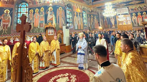 PS Timotei Prahoveanul: Maica Domnului rămâne fierbinte rugătoare pentru toți și ocrotitoare a Bisericii