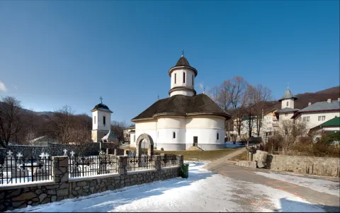 Biserica istorică a Mănăstirii Crasna va fi restaurată