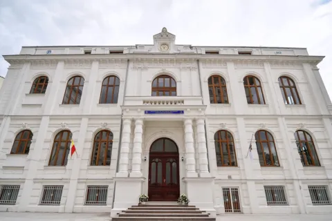 Simpozion interdisciplinar la Facultatea de Teologie din București despre relațiile interumane: Cum poți participa