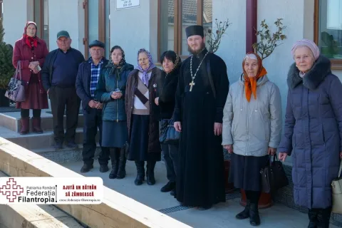 860 de vârstnici din Arhiepiscopia Bucureștilor, sprijiniți de Federația Filantropia