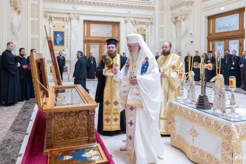 Pregătiri pentru proclamarea locală: Patriarhul Daniel a sfințit racla cu moaștele Sf. Elisabeta de la Pasărea