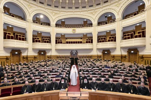 Preoții prahoveni reuniți la Conferința pastoral-misionară de primăvară: Patriarhul Daniel a oferit sfaturi pentru părinți