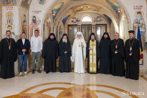 Moaștele Sf. Ana de la Cutlumuș au ajuns în România: Patriarhul Daniel a amintit legăturile mănăstirii cu Țara Românească