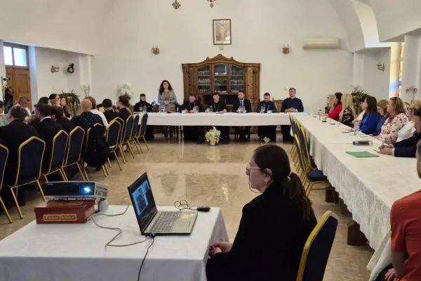 Mănăstirea Ghighiu a găzduit o conferință dedicată reintegrării sociale a persoanelor private de libertate