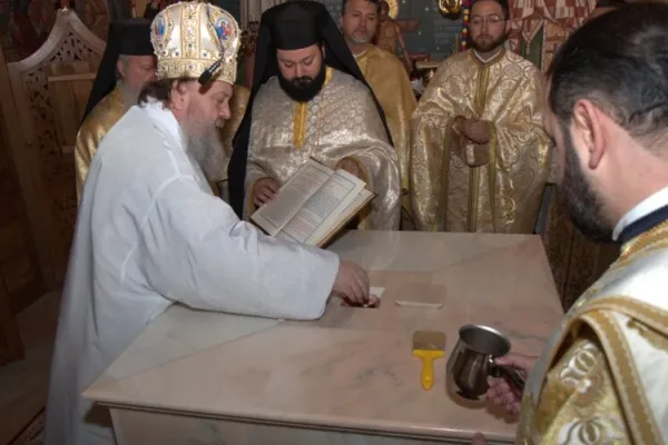 PS Timotei Prahoveanul a sfințit noua biserică din Azuga: După faptele iubirii creștine vom fi răsplătiți