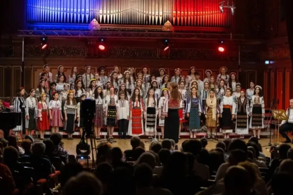 Concertul „Din înaltul Cer”: PS Paisie Sinaitul a transmis binecuvântarea Patriarhului Daniel pentru Corul „Symbol”