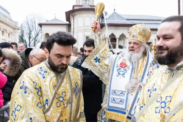 Patriarhul României despre Agheasma Mare: Este sfințitoare, vindecătoare și eliberatoare