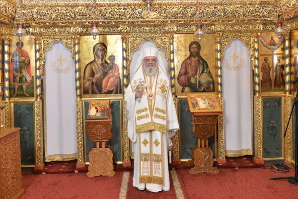 Patriarhul Daniel: Femeile Mironosițe sunt modele de curaj, credință și evlavie în Biserică