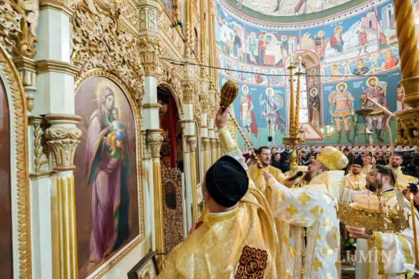 PS Paisie Sinaitul a sfințit Biserica „Sfântul Pantelimon” – Foișorul de Foc: Punct de reper spiritual al Bucureștiului