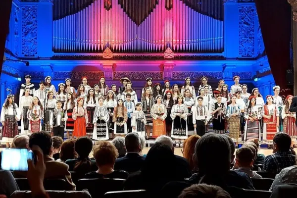 Corul de copii și tineret al Patriarhiei Române a concertat la Ateneu
