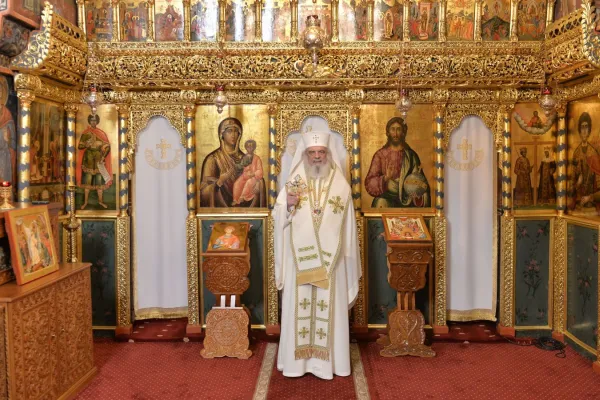 Duhul Sfânt unește lacrimile pocăinței cu bucuria înnoirii vieții, a spus Patriarhul României în Duminica Rusaliilor