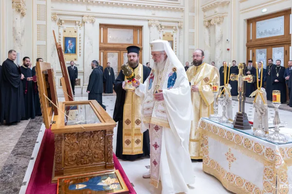 Pregătiri pentru proclamarea locală: Patriarhul Daniel a sfințit racla cu moaștele Sf. Elisabeta de la Pasărea