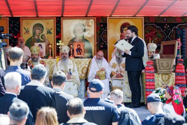Patriarhul Daniel, la proclamarea Sf. Olimpiada din Fărcașa: Cea dintâi vrednicie a sfintei este aceea de mamă jertfelnică