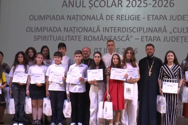 Peste 400 de elevi prahoveni au fost premiați pentru performanțele de la olimpiadele de Religie