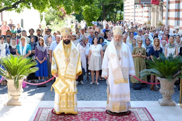 PS Iachint de Pacific, la prima Sfântă Liturghie după hirotonie: Nu se putea un început de slujire mai potrivit