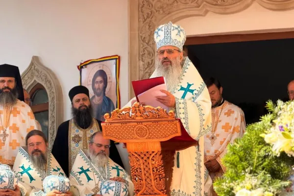Patriarhul Daniel la proclamarea locală a Sf. Nazaria, Olimpiada și Elisabeta de la Văratec: Au luminat sufletele oamenilor  