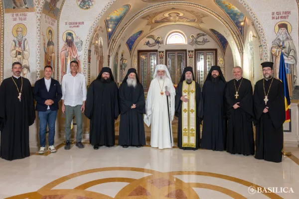 Moaștele Sf. Ana de la Cutlumuș au ajuns în România: Patriarhul Daniel a amintit legăturile mănăstirii cu Țara Românească
